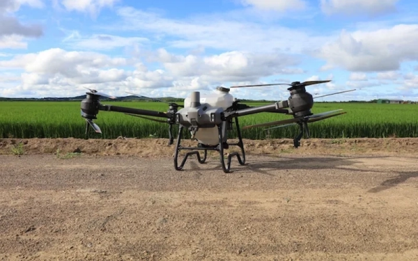 t40-4 MÁY BAY NÔNG NGHIỆP DJI AGRAS T40