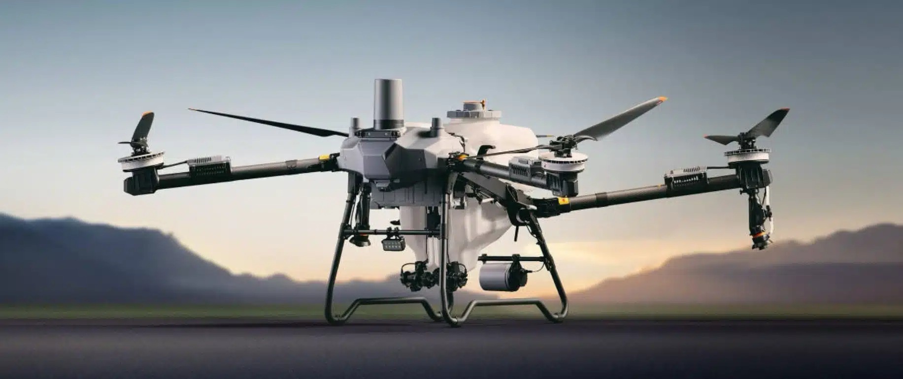 DJI-Ra-Mat-3-Drone-Moi-Tai-Thi-Truong-Trung-Quoc-1-T70 Máy phát điện biến tần đa chức năng D14000iE